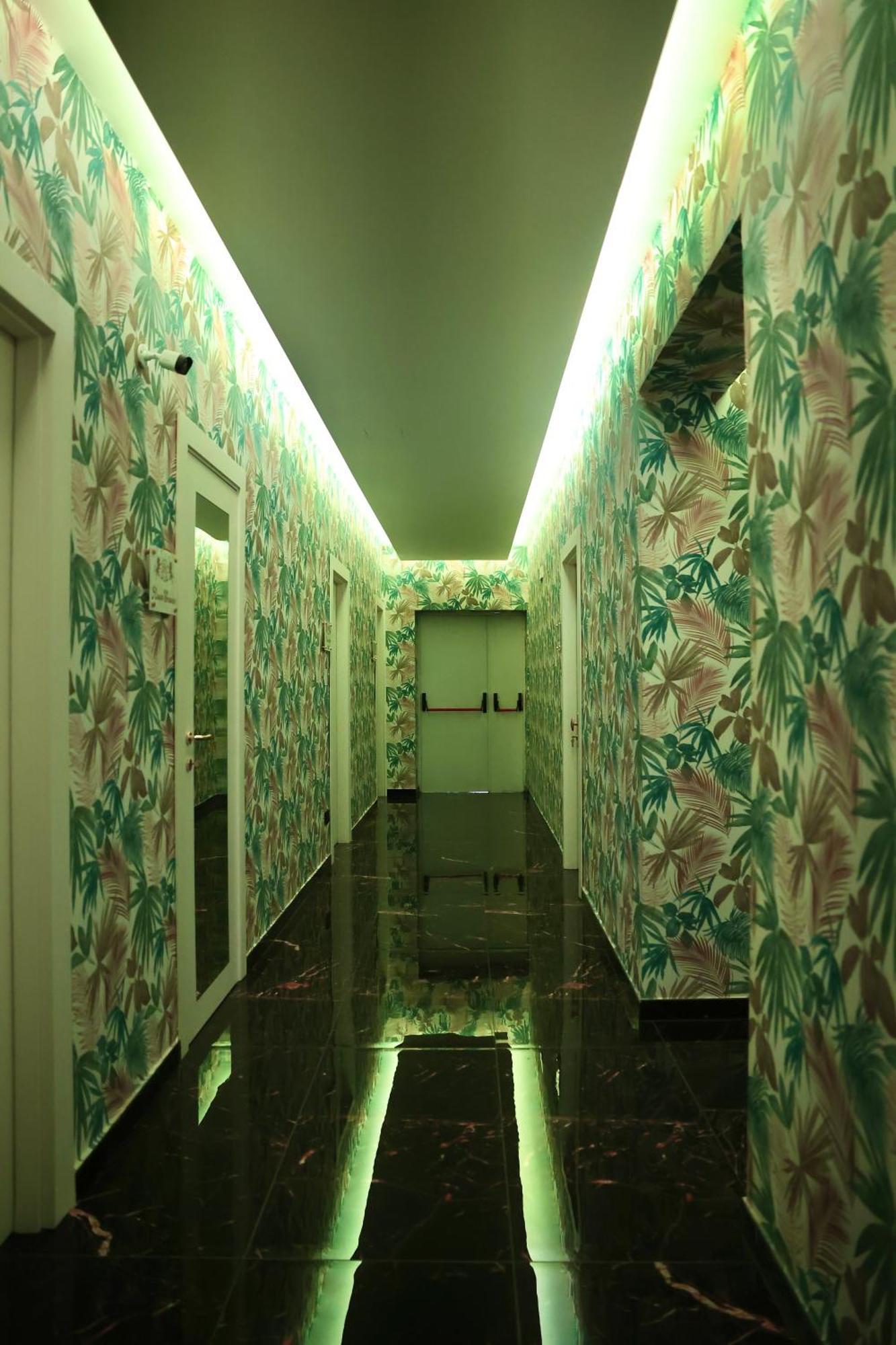 Hotel Max Аверса Екстер'єр фото